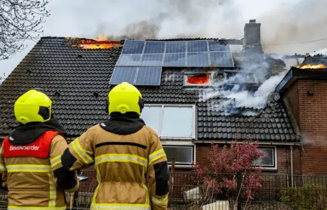 Faites appel aux pompiers lors d'un incendie, ils ont tout un protocole dans de telles situations